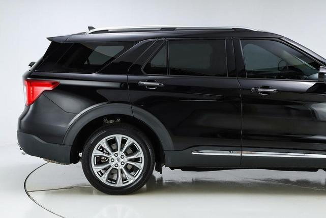 Photo of 2022 Agate Black Metallic Ford Explorer