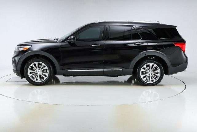 Photo of 2022 Agate Black Metallic Ford Explorer