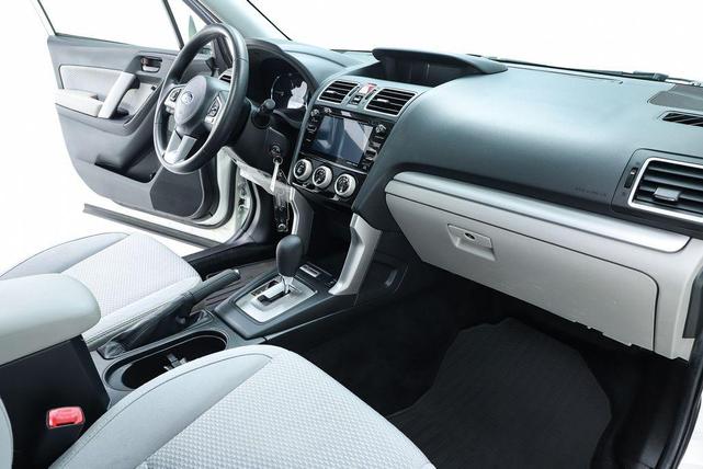 Photo of 2018 Crystal White Pearl Subaru Forester