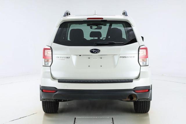 Photo of 2018 Crystal White Pearl Subaru Forester