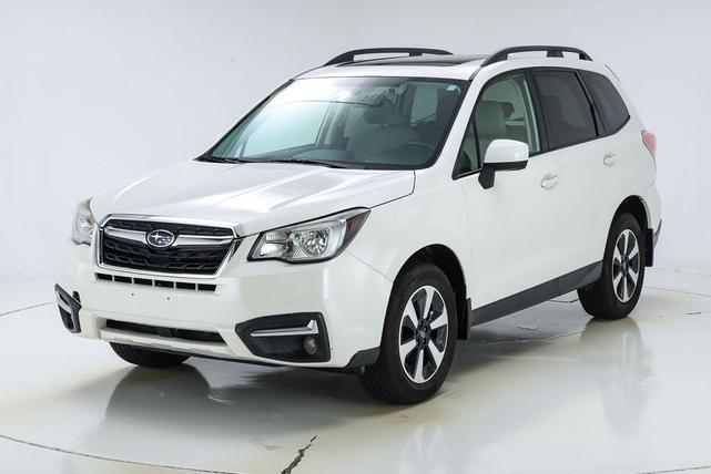 Photo of 2018 Crystal White Pearl Subaru Forester