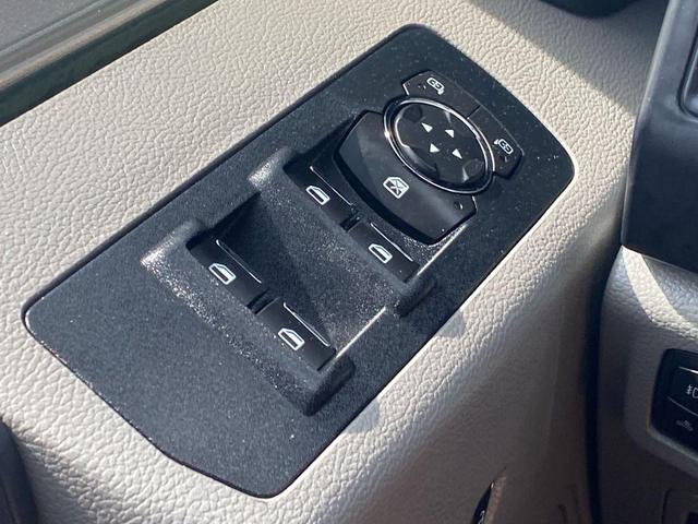 Photo of 2020 Agate Black Metallic Ford F-150
