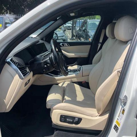 Photo of 2019 White BMW X5