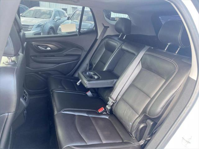 Photo of 2022 White GMC Terrain