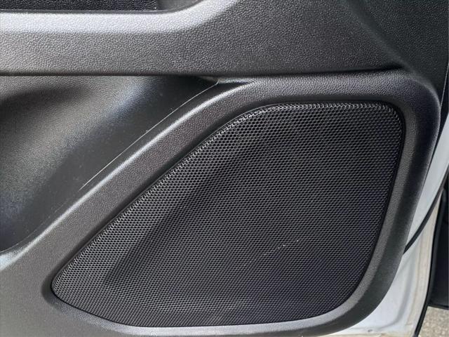 Photo of 2022 White GMC Terrain