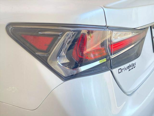 Photo of 2018 Eminent White Pearl Lexus GS 350