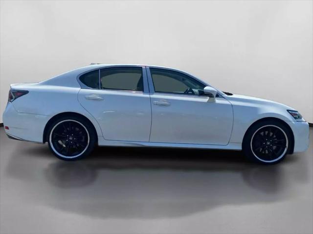 Photo of 2018 Eminent White Pearl Lexus GS 350