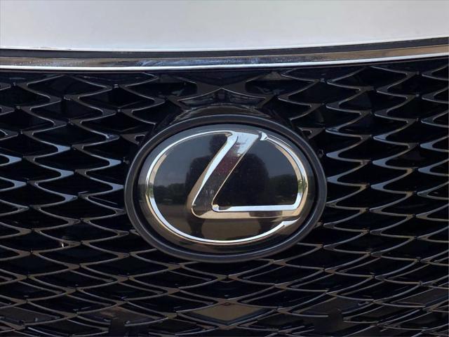 Photo of 2018 Eminent White Pearl Lexus GS 350