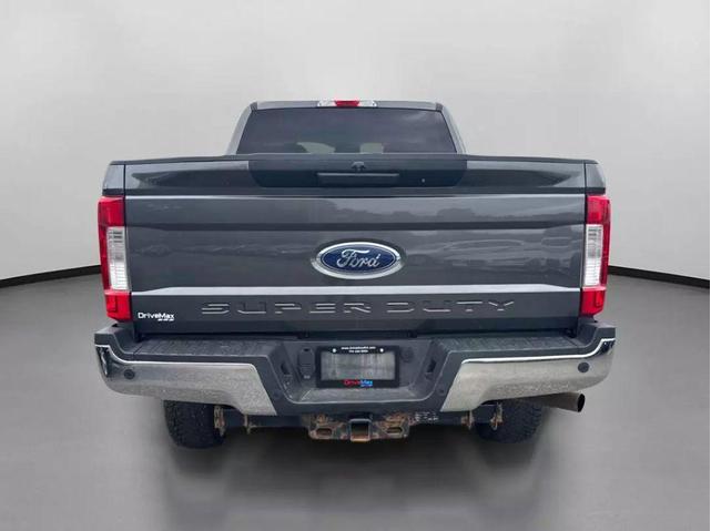 Photo of 2019 Gray Ford F-250