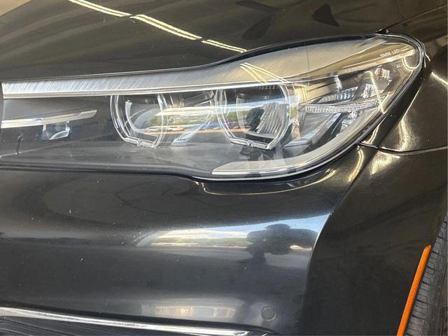 Photo of 2019 Black BMW 740
