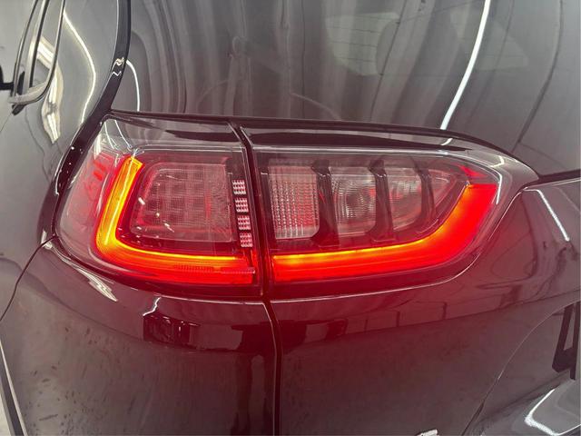 Photo of 2022 Diamond Black Crystal Pearlcoat Jeep Cherokee