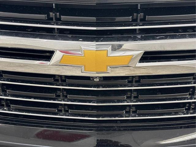 Photo of 2021 Black Chevrolet Suburban
