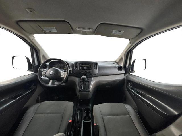 Photo of 2013 Silver Nissan NV200