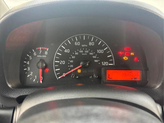 Photo of 2013 Silver Nissan NV200
