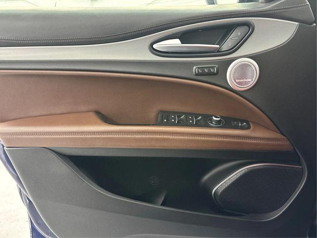 Photo of 2020 Montecarlo Blue Metallic Alfa Romeo Stelvio