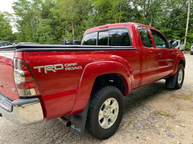 Photo of 2014 Barcelona Red Metallic Toyota Tacoma