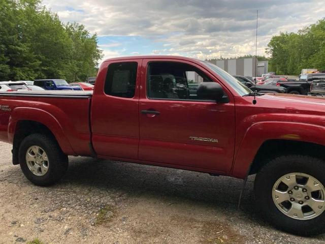 Photo of 2014 Barcelona Red Metallic Toyota Tacoma