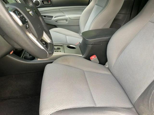 Photo of 2014 Barcelona Red Metallic Toyota Tacoma