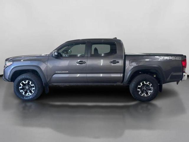 Photo of 2017 Magnetic Gray Metallic Toyota Tacoma