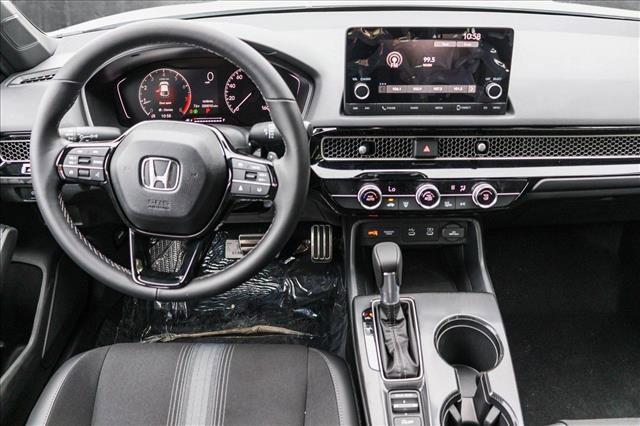 Photo of 2025 Platinum White Pearl Honda Civic
