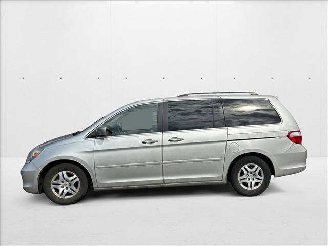 Photo of 2007 Silver Pearl Metallic Honda Odyssey