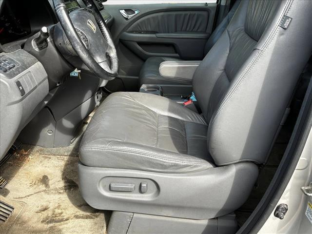 Photo of 2007 Silver Pearl Metallic Honda Odyssey