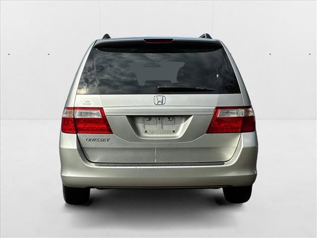 Photo of 2007 Silver Pearl Metallic Honda Odyssey