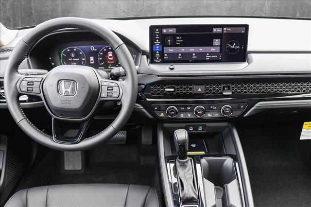 Photo of 2025 Platinum White Pearl Honda Accord Hybrid