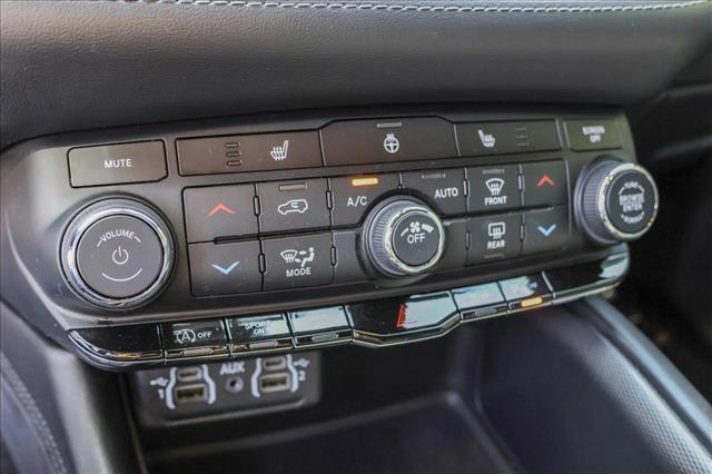 Photo of 2021 In-Violet Clearcoat Dodge Durango