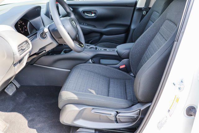 Photo of 2026 Platinum White Pearl Honda HR-V