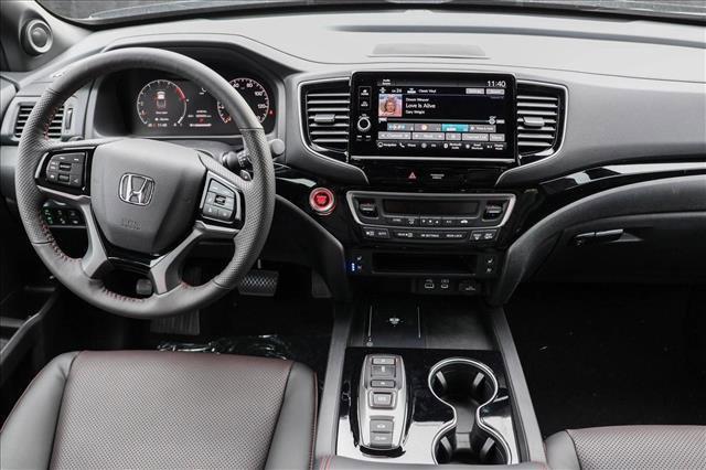 Photo of 2025 Crystal Black Pearl Honda Ridgeline