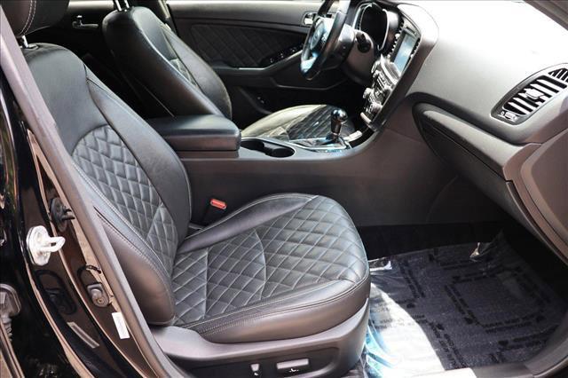 Photo of 2015 Ebony Black Kia Optima
