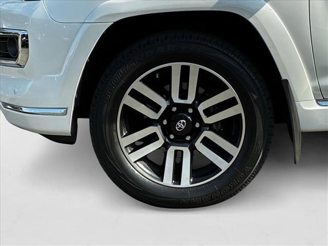 Photo of 2019 Blizzard Pearl Toyota 4Runner