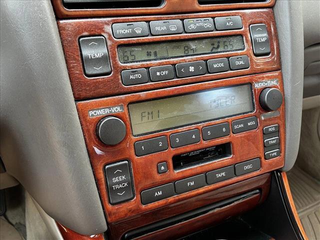 Photo of 2004 Crystal White Lexus GS 300