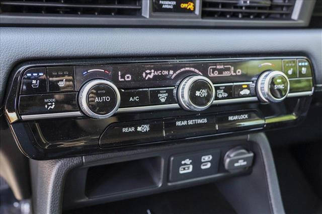 Photo of 2025 Crystal Black Pearl Honda Pilot