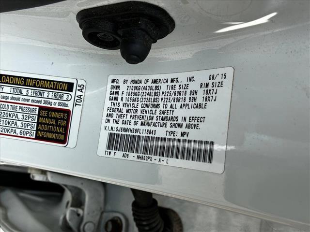 Photo of 2015 White Diamond Pearl Honda CR-V