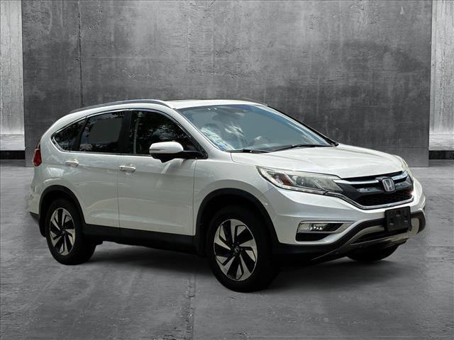 Photo of 2015 White Diamond Pearl Honda CR-V