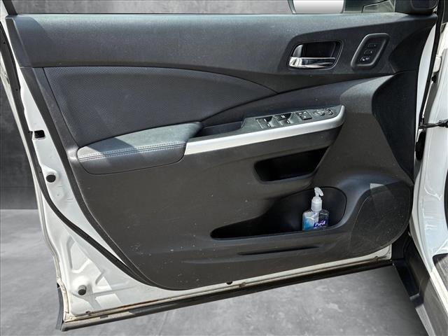 Photo of 2015 White Diamond Pearl Honda CR-V