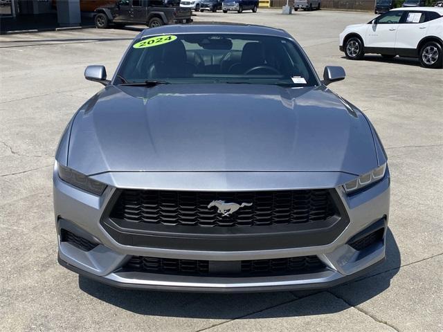 Photo of 2024 Silver Metallic Ford Mustang