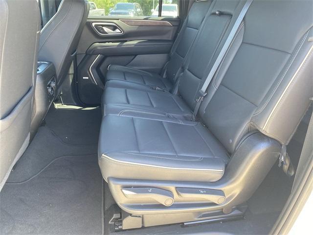 Photo of 2024 Summit White Chevrolet Suburban