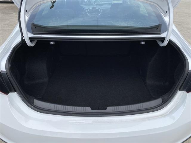 Photo of 2022 Summit White Chevrolet Malibu