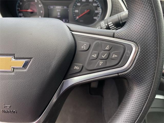 Photo of 2022 Summit White Chevrolet Malibu