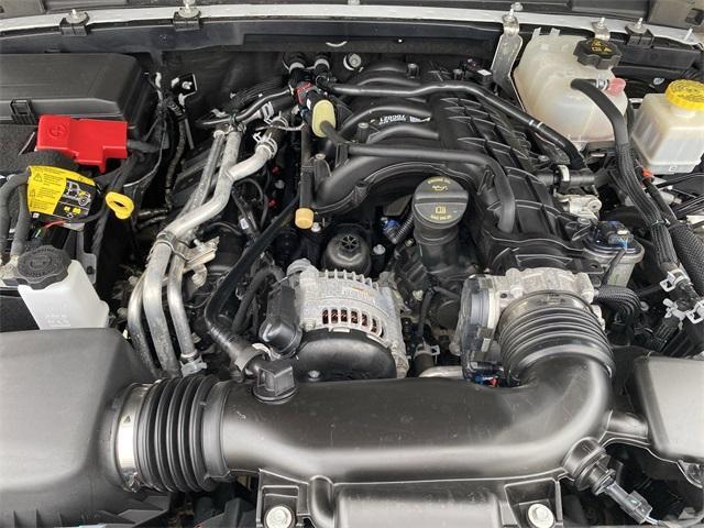 Photo of 2023 Bright White Clearcoat Jeep Gladiator