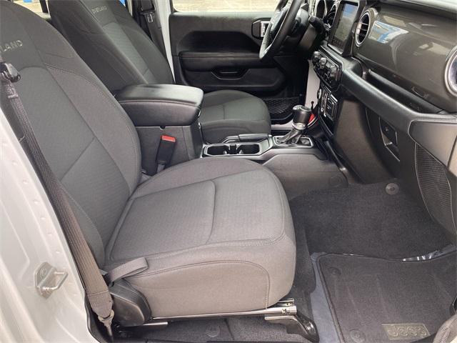 Photo of 2023 Bright White Clearcoat Jeep Gladiator