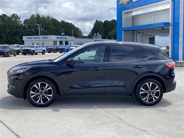 Photo of 2022 Agate Black Metallic Ford Escape