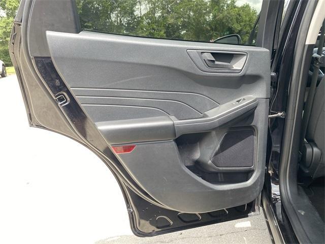 Photo of 2022 Agate Black Metallic Ford Escape