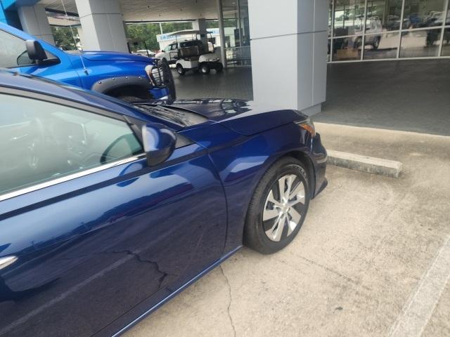 Photo of 2020 Deep Blue Pearl Nissan Altima