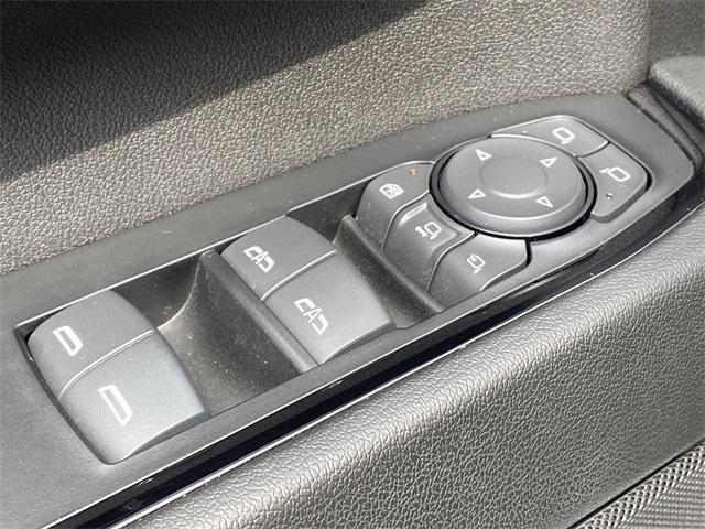 Photo of 2024 Summit White GMC Sierra 2500