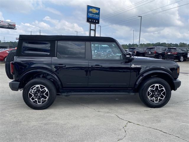 Photo of 2023 Shadow Black Ford Bronco