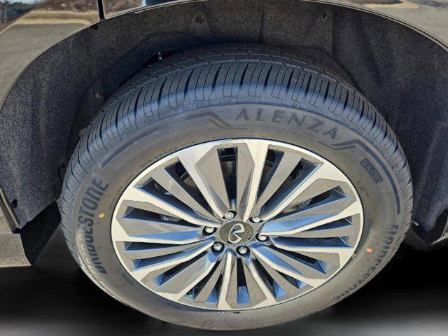 Photo of 2025 Mineral Black INFINITI QX80